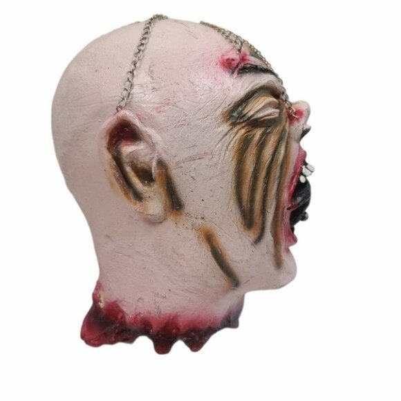 Halloween Fake Scary Chain Hanging Prop Head Party Decor  Halloween Fake Scary Chain Hanging Prop Head Party Decor Decoration